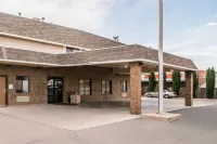 Quality Inn & Suites Near White Sands National Park Hotels near Speedway