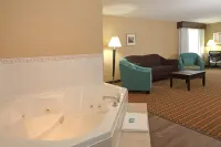 Holiday Inn Express & Suites VERNON by IHG - Hot Tub