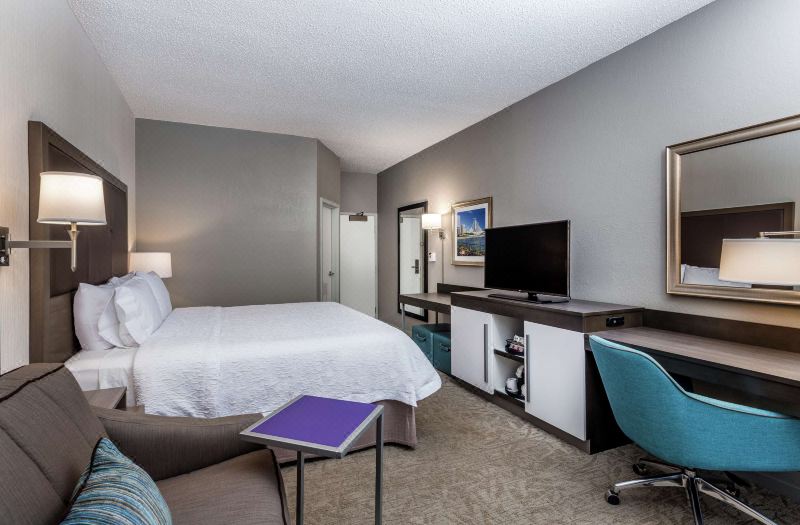 Hampton Inn Milwaukee-Airport