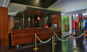 La Creole Beach Hotel & Spa