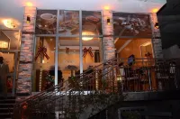 Trinity Hotel