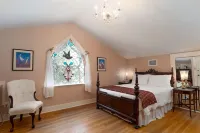 Oaklea Mansion Bed and Breakfast فنادق في Winnsboro