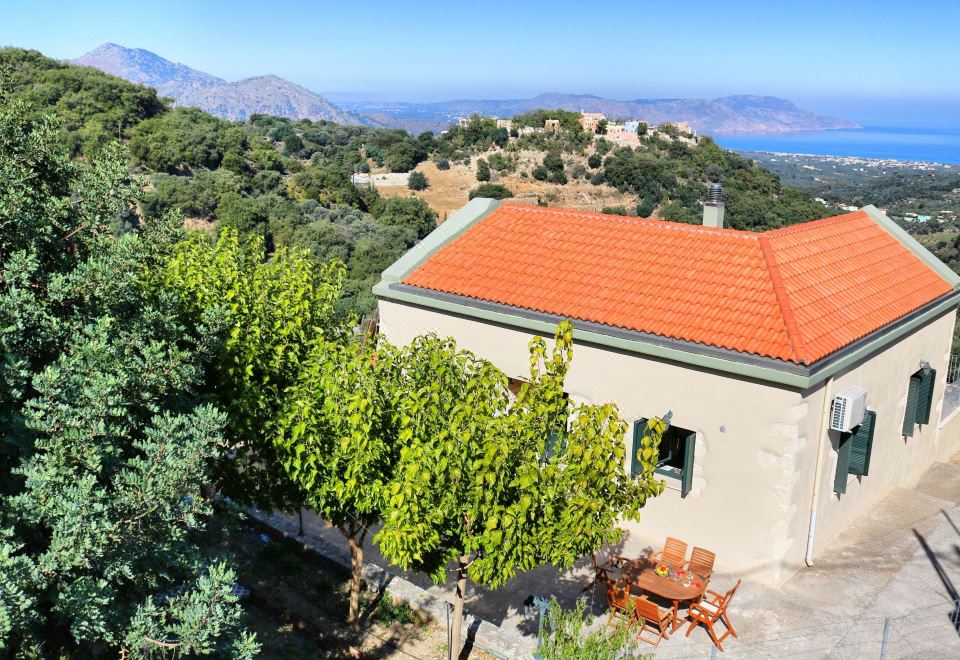 Hotel Villa Cretan View with Heated Swimming Pool, Exterior, Hotel Exterior