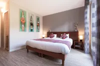 Latitude Ouest Hotel Restaurant & Spa Hotel di Locronan