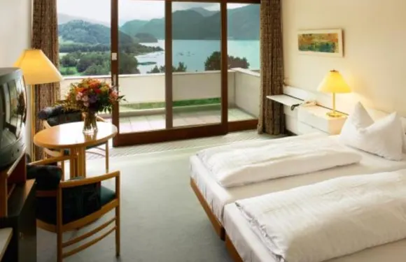 蘭澤艾特蒙德西汽車酒店