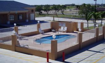 Texas Inn & Suites