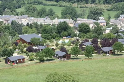 Village de Gite - la Cascade Hotel di Saint-Chely-d'Aubrac