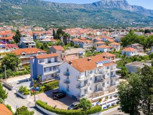 Hotel Aqua - Guest Rooms & Suites Kaštela