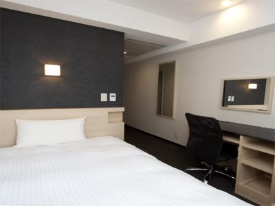 セミダブル（禁煙） スマイルホテル京都四条の写真