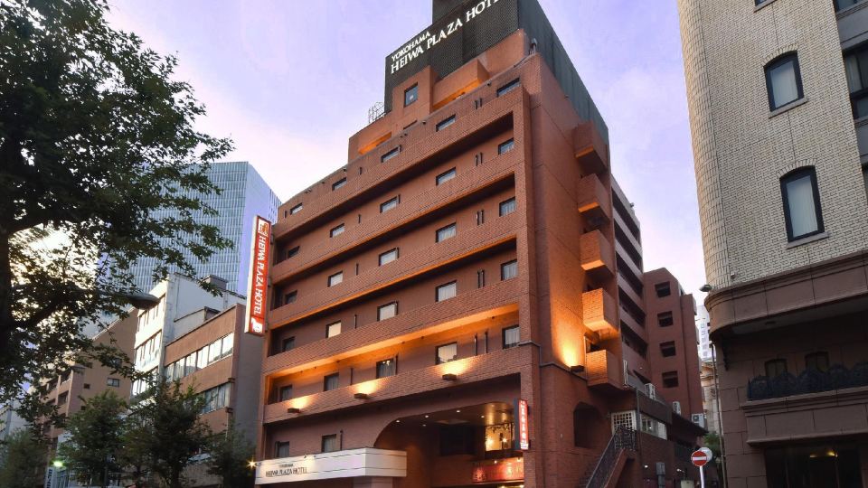 横浜平和プラザホテル