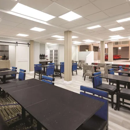 La Quinta Inn & Suites by Wyndham Atlanta Airport South
