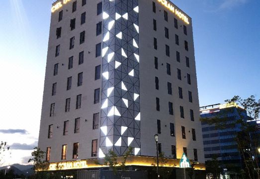 2. 씨엘오션호텔..