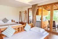 Naomi Resort Hotels in Ham Ninh