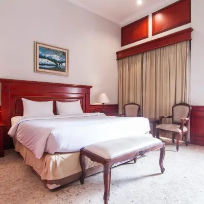 Sahira Butik Hotel Paledang Hoteles cerca de Estación de tren de Bogor