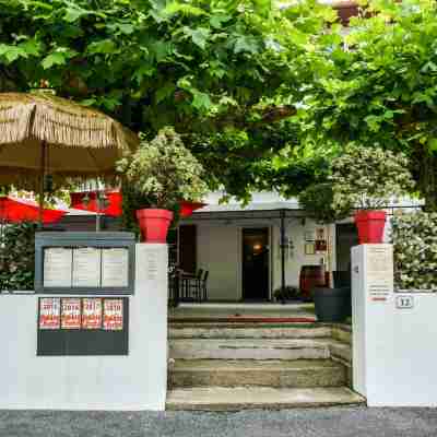 Logis Auberge l'Estanquet Hotel Exterior