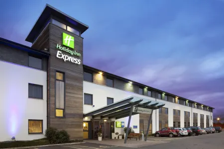 Holiday Inn Express Cambridge Отели рядом с достопримечательностью «Колледж Кембридж Маслим»