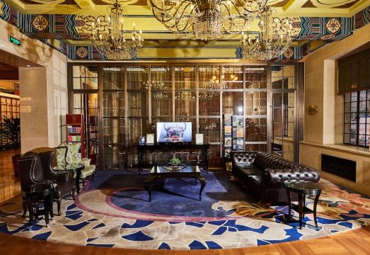 진장 메트로폴로 호텔 클래식