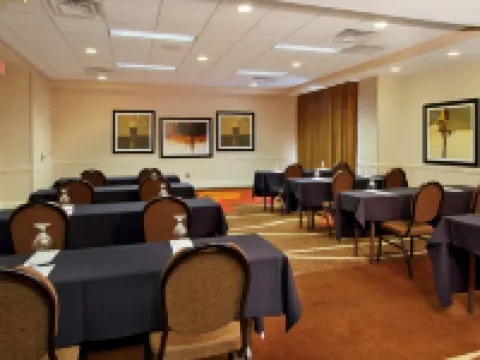 ヒルトン ガーデン イン コロンバス エアポート コロンバスのホテル