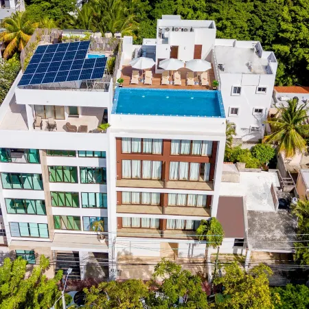 Tú Paraiso Privado- Lahun Suites Playa del Carmen Отели рядом с достопримечательностью «Пляжный клуб Kool»