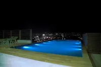 Best Western Premier Hotel Gulberg Lahore - Pools