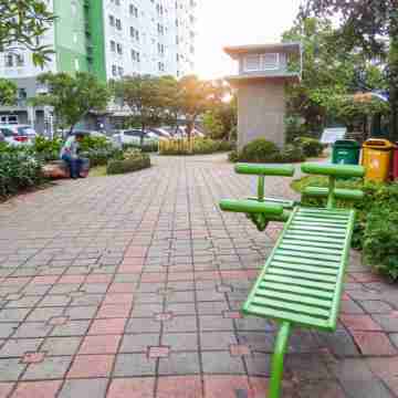 New Furnished 2Br with Sofa Bed Green Pramuka Apartment by Travelio Others