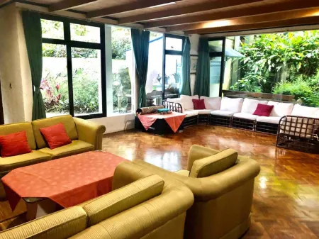 Villa Bergas 5BR Отели рядом с достопримечательностью «Kampung Rimba Camp»