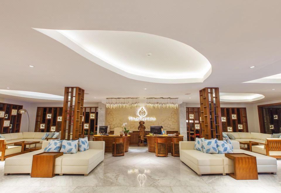 더 리프 짐바란 전경