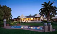 Thylitshia Villa Hotels in South Cape DC