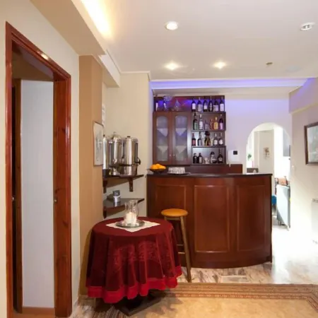 40 Platania Hotel