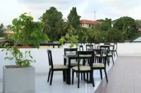 Saninro Hotel - Ragama Hotel a Gampaha