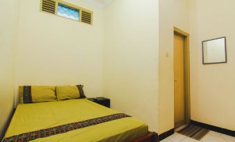 Griya Batik Giri Sekar Homestay