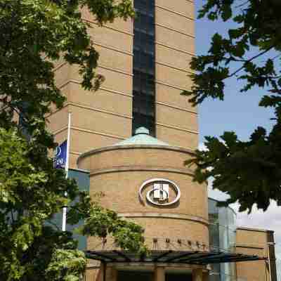 Hilton Belfast Hotel Exterior