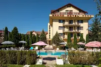 Grand Hotel - Pools