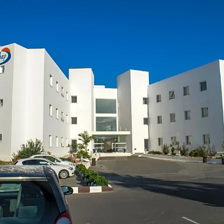 Theo Sunset Bay Hotel
