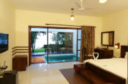 Deshadan Backwater Resort - the Best Sunrise View