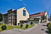 Hotel Oberschwaebischer Hof Các khách sạn ở Laupheim