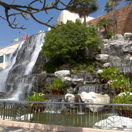 Chaiyaphruk Grand Hotel
