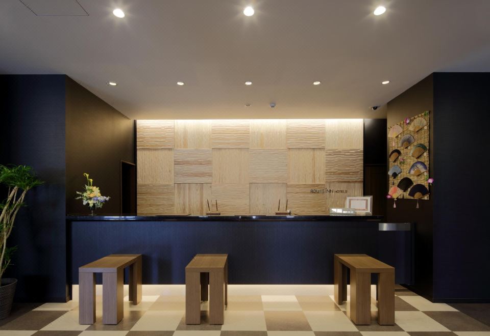 5. 호텔 루트 인 ..