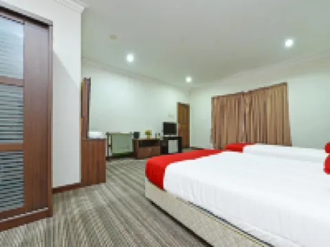 Capital O 90434 Marmoris House Hotels in Batu Rakit