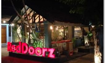 RedDoorz Plus Near Alun Alun Sumenep