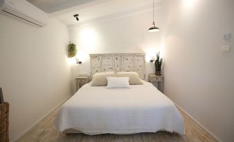 The White Cabins - View - Housity
