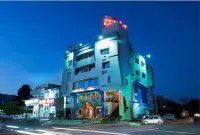 Hotel Shri Ram Excellency Hotels near WISDOM LIBRARY