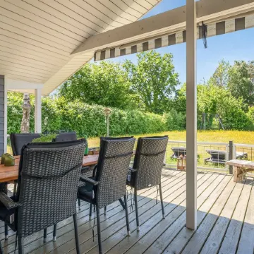 "Waltraud" - 500m from the Sea