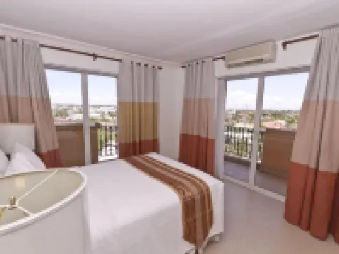 Crown Regency Suites Mactan Hotels in Cebu