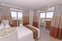 Crown Regency Suites Mactan