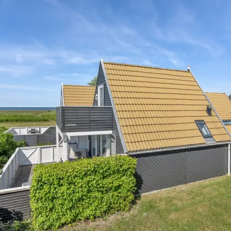 "Mijat" - 100m from the Sea