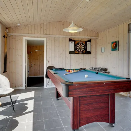 "Edel" - 650m from the Sea