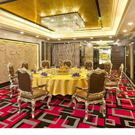 Emperor Hotel