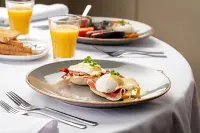 Honest Lawyer Hotel - servizio colazione