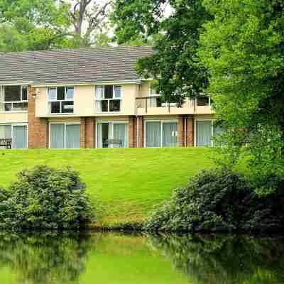 Inn on the Lake Hotel Exterior